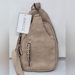Jen & Co. M2342 Vegan Leather Sling Bag NWT Taupe Teardrop Crossbody